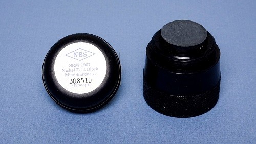 SRM 1907  鎳顯微硬度測試塊(Knoop)標(biāo)準(zhǔn)品